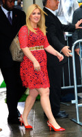 Kelly Clarkson photo #