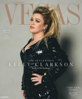 Kelly Clarkson photo #