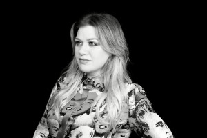 Kelly Clarkson photo #