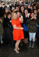 Kelly Clarkson photo #