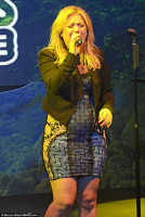 Kelly Clarkson photo #