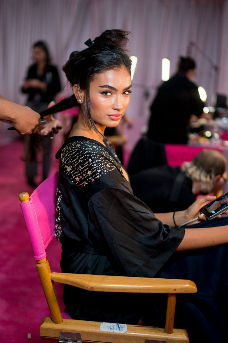 Kelly Gale: pic #1082718