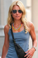 Kelly Ripa photo #