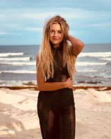 Kelsea Ballerini photo #