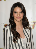 Kendall Jenner pic #327710