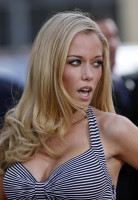 Kendra Wilkinson pic #161465