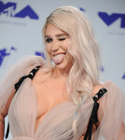 Kesha Rose Sebert photo #