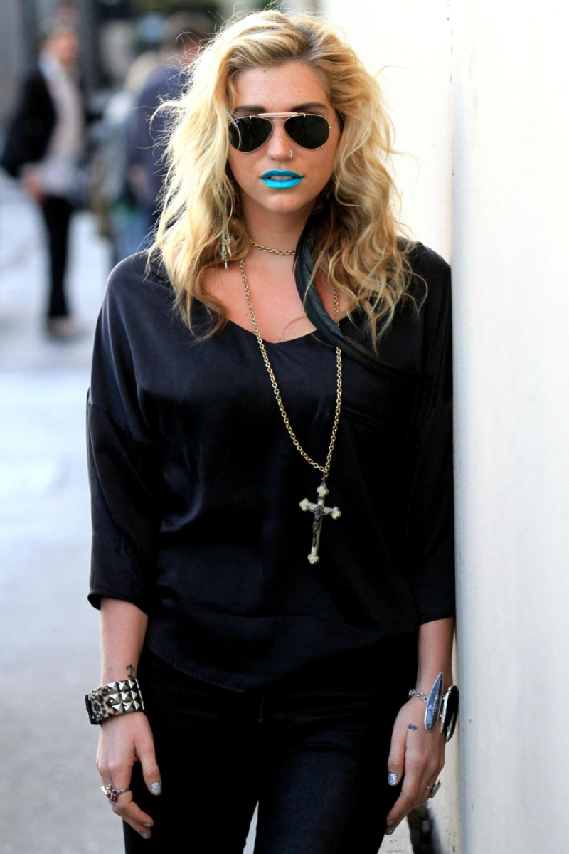 Kesha Rose Sebert: pic #308712