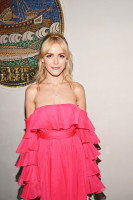 Kiernan Shipka pic #1314080