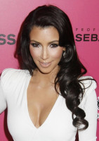photo 16 in Kim Kardashian gallery [id191548] 2009-10-21