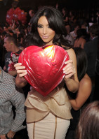 photo 3 in Kim Kardashian gallery [id347190] 2011-02-22