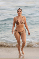 Kim Kardashian photo #