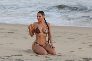 Kim Kardashian photo #