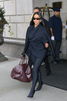 Kim Kardashian photo #