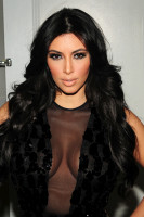 photo 3 in Kardashian gallery [id331403] 2011-01-21