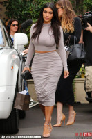 Kim Kardashian photo #