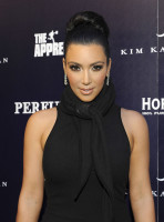 photo 18 in Kim Kardashian gallery [id304797] 2010-11-17