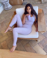 Kim Kardashian photo #