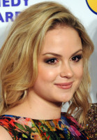 Kimberley Nixon photo #