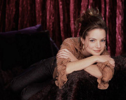 Kimberly Williams Paisley photo #