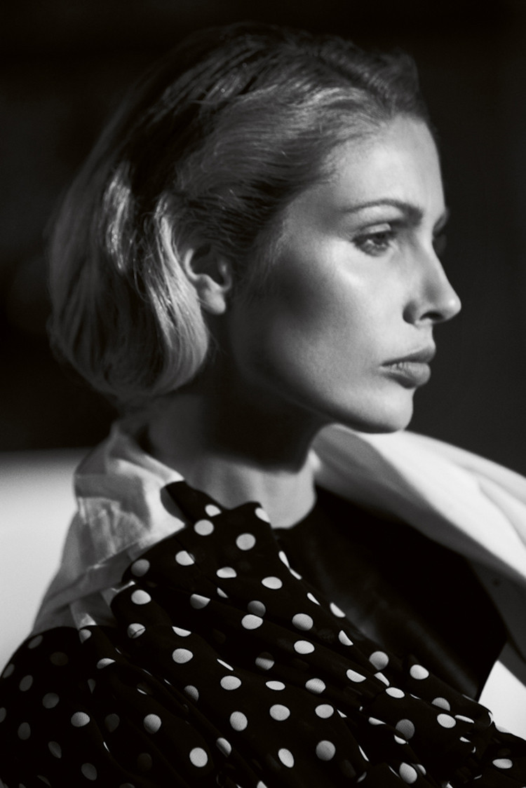 Kirsty Hume: pic #375635