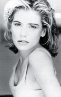 Kristy Swanson photo #