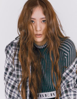 Krystal Jung photo #