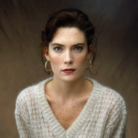 Lara Flynn Boyle photo #