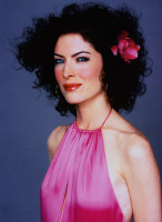 Lara Flynn Boyle photo #