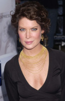 Lara Flynn Boyle photo #