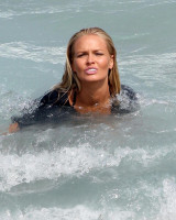 Lara Bingle photo #