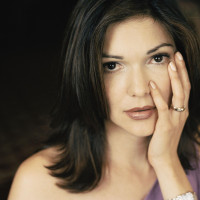 Laura Harring photo #