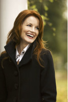 Laura Leighton photo #