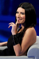 photo 14 in Laura Pausini gallery [id339007] 2011-02-04