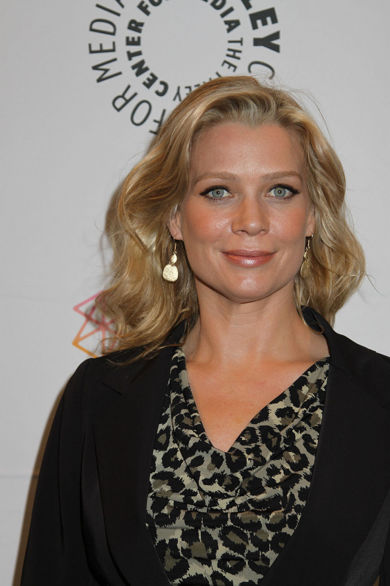 Laurie Holden photo 21 of 90 pics, wallpaper - photo #497448 - ThePlace2