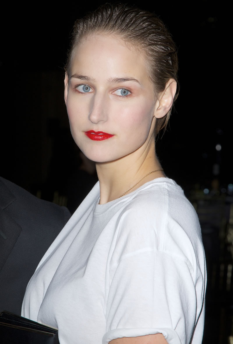 Leelee Sobieski: pic #594856