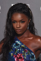 Leomie Anderson photo #