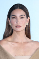 photo 4 in Lily Aldridge gallery [id1314251] 2022-11-18