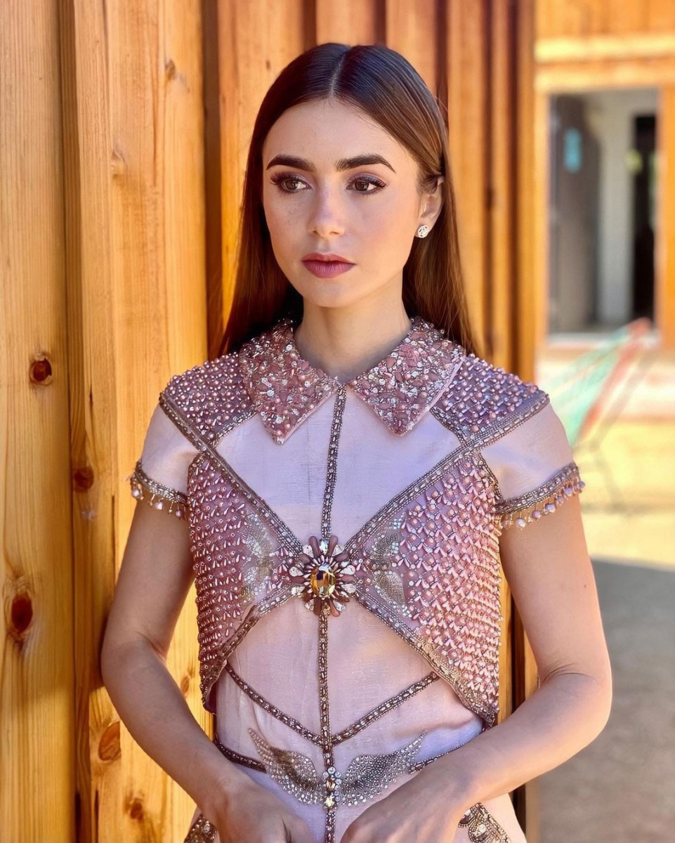 Lily Collins: pic #1252124