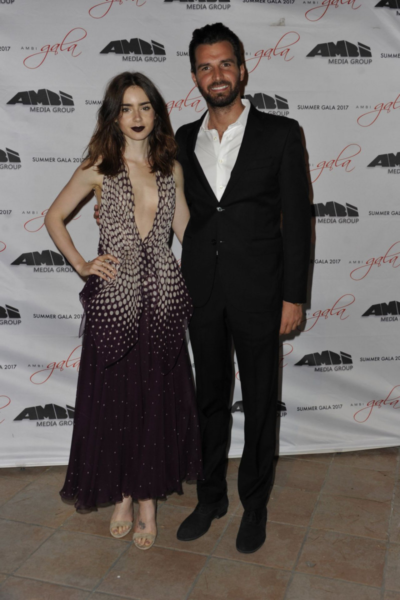 Lily Collins: pic #950185