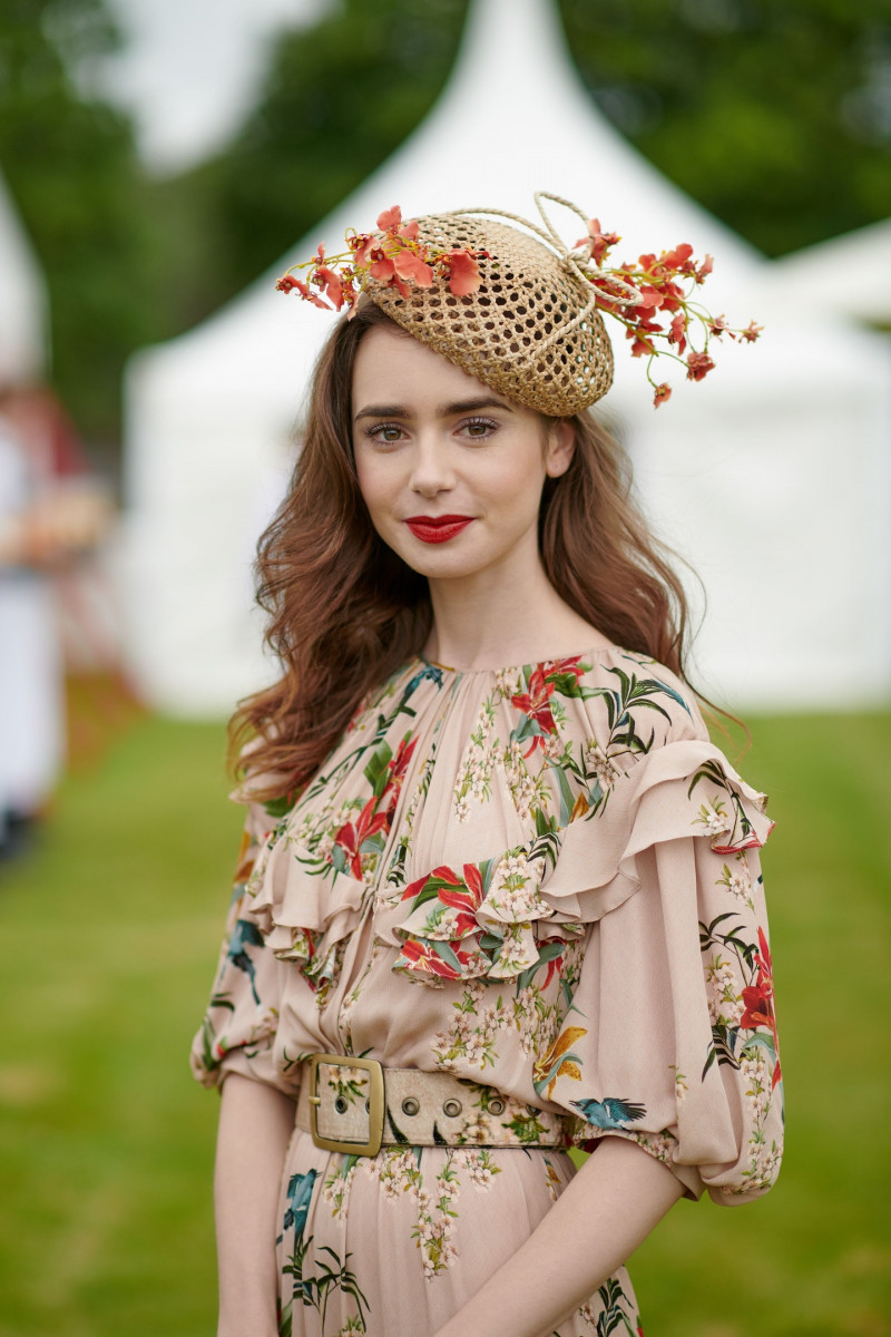 Lily Collins: pic #1044973