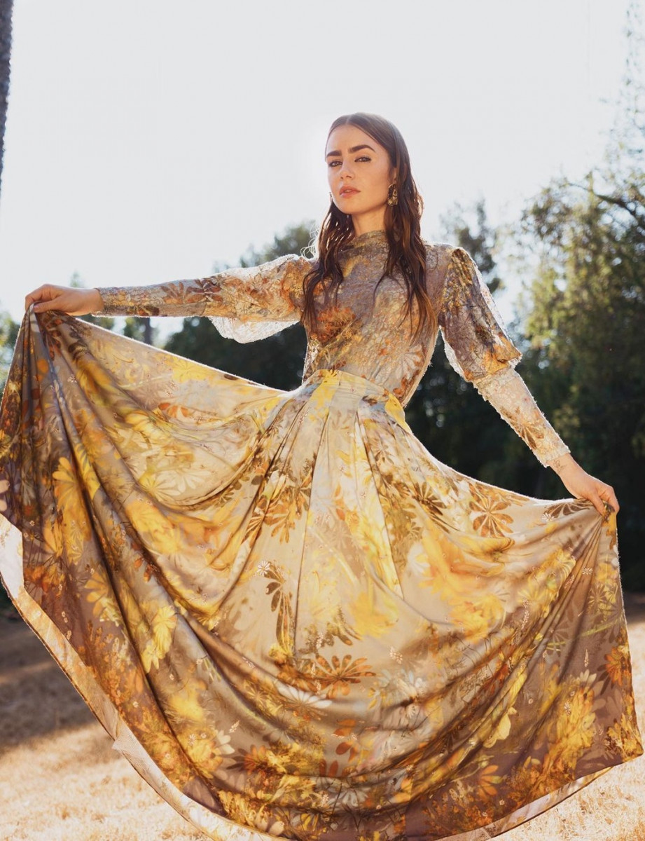 Lily Collins: pic #1241145