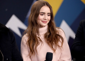 Lily Collins pic #1101607