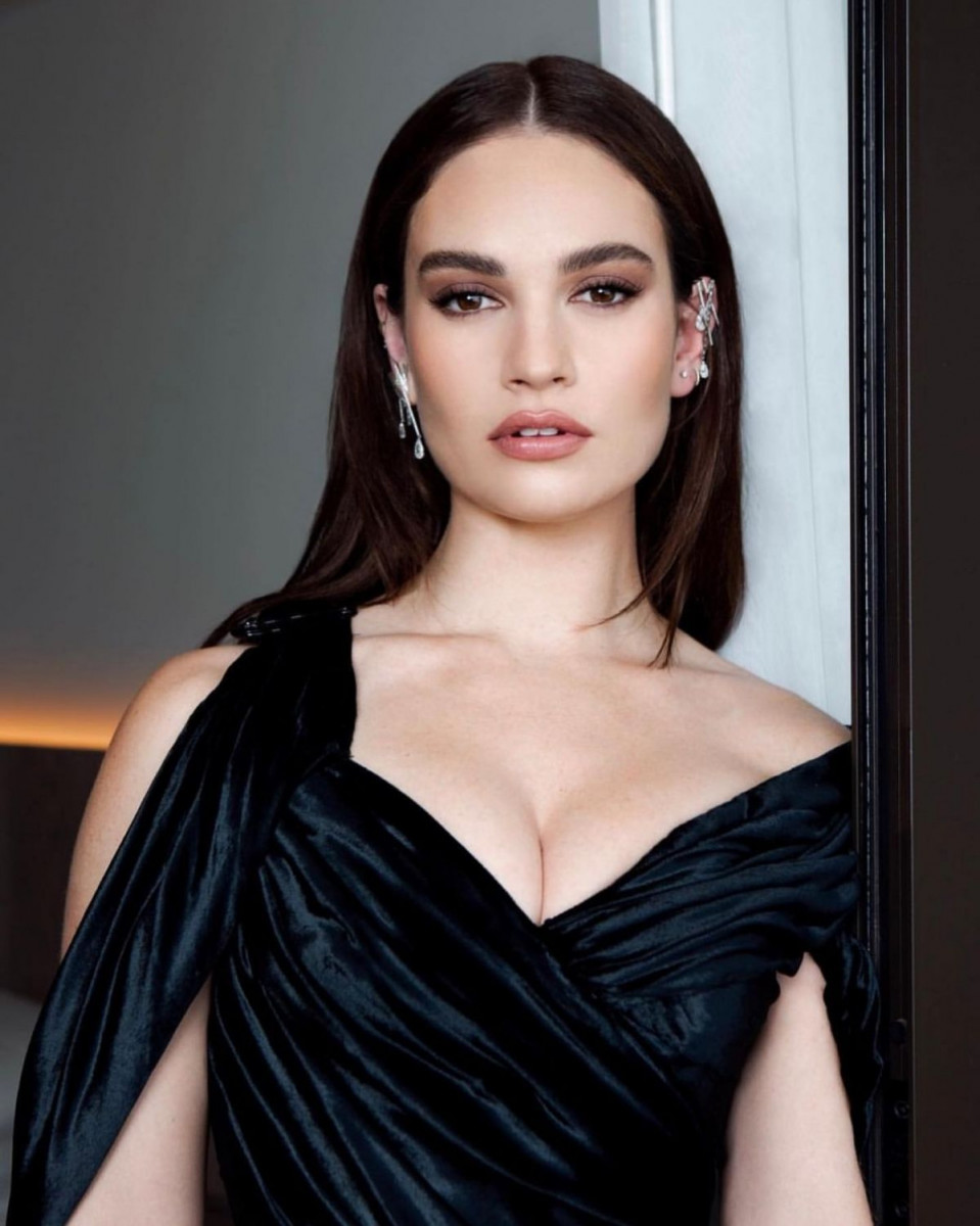 Lily James: pic #1325013