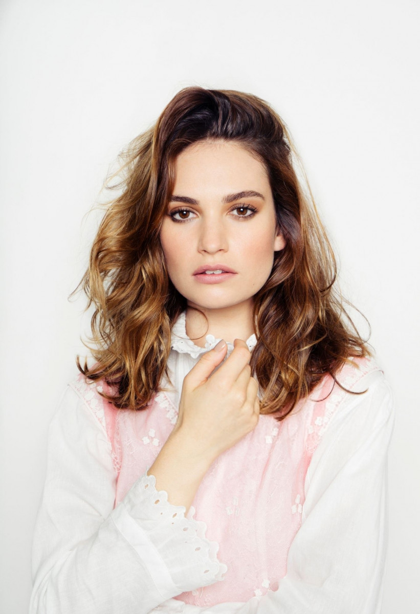 Lily James: pic #984449