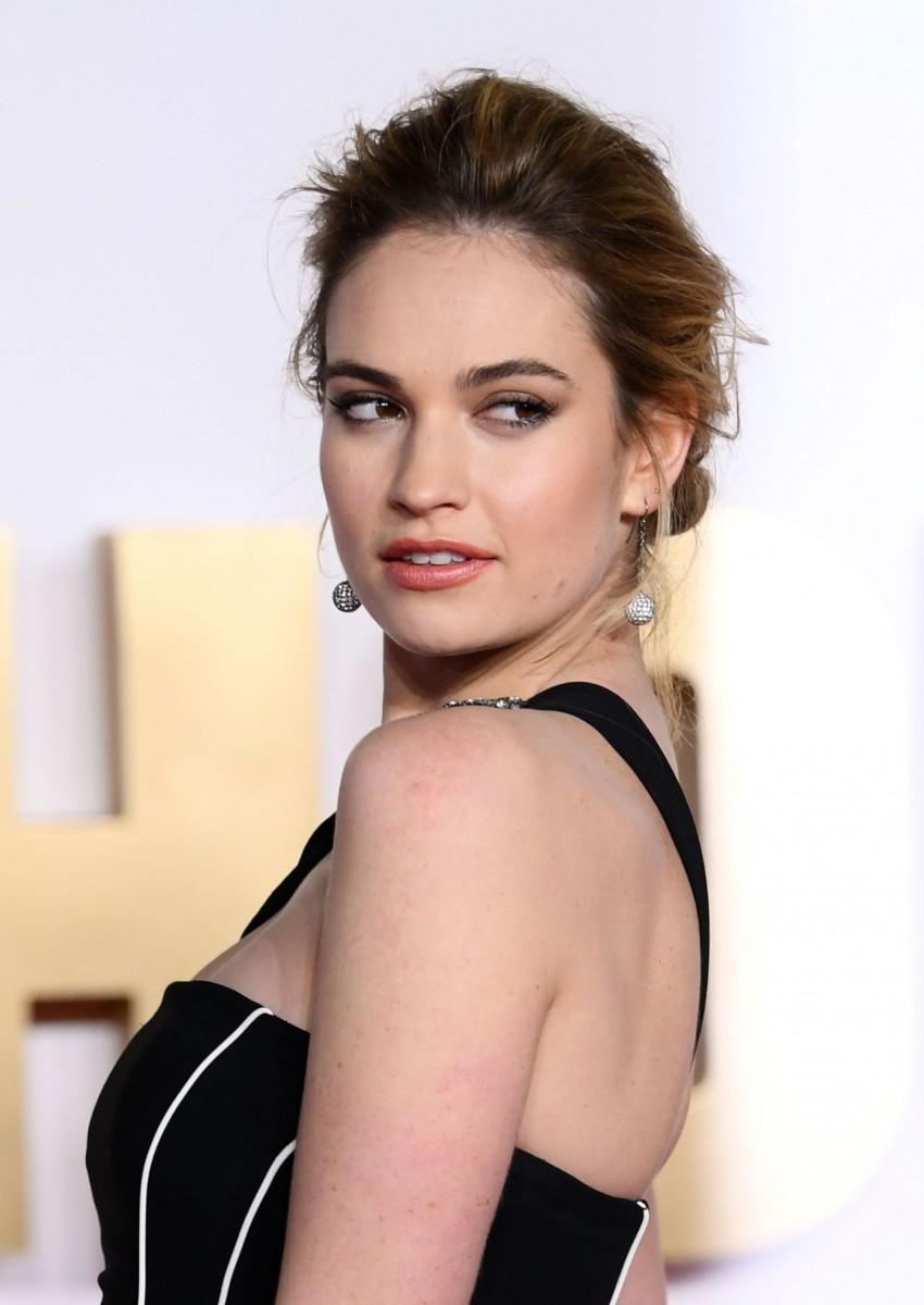 Lily James: pic #988990