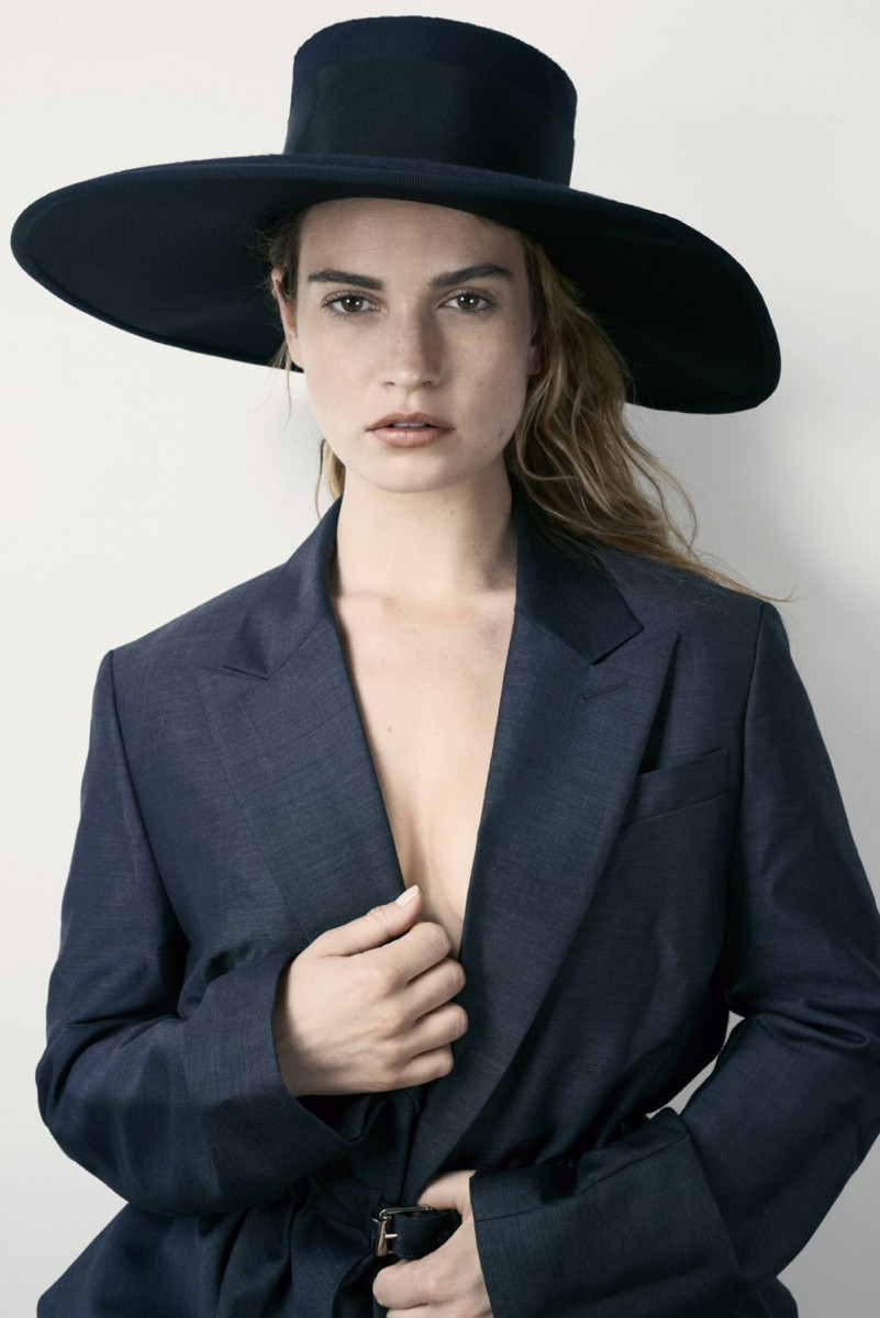 Lily James: pic #1054086