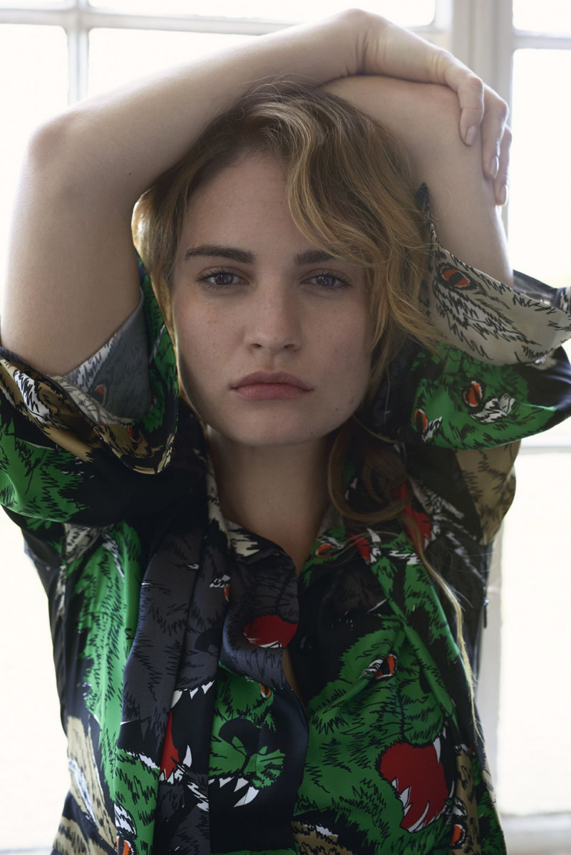 Lily James: pic #1054087