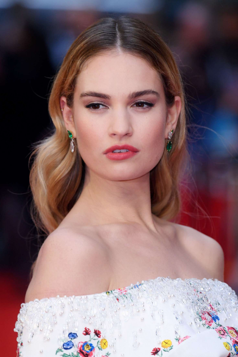 Lily James: pic #1028296