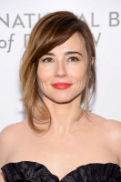 Linda Cardellini photo #